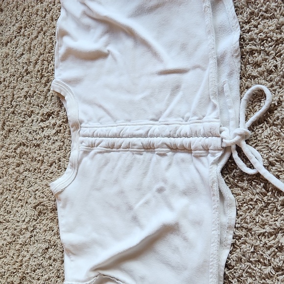 Free People White Cropped Distressed Sweatshirt Womans Size Medium - Picture 9 of 13